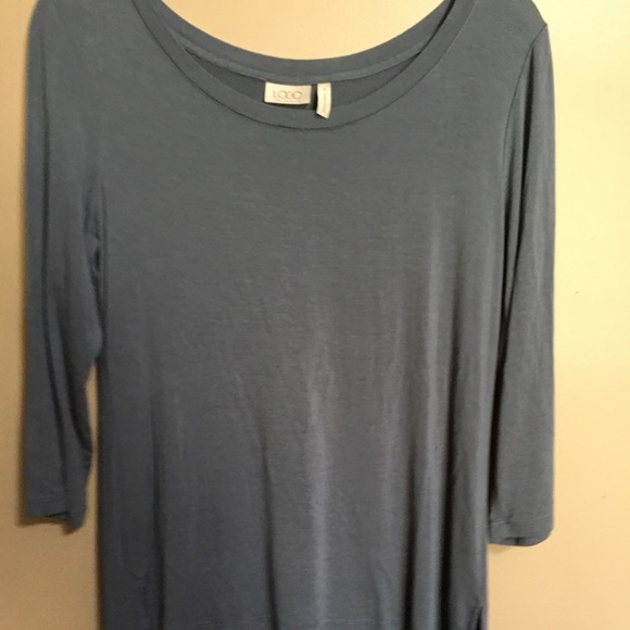 LOGO BLUE SQ HIGH LOW HEM SM 3/4 sleeve mint